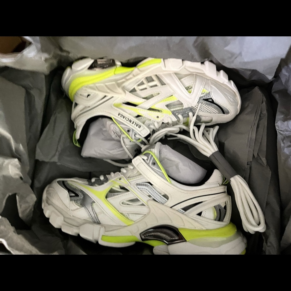 new balenciaga track 2 37